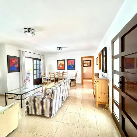 Villa Villa Con Piscina Privada, Wifi, Bbq, En Playa Blanca *