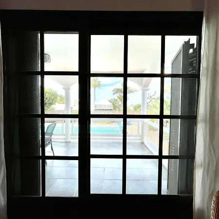 Villa Con Piscina Privada, Wifi, Bbq, En Playa Blanca *