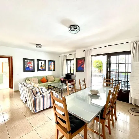 Villa Con Piscina Privada, Wifi, Bbq, En Playa Blanca Playa Blanca (Lanzarote)
