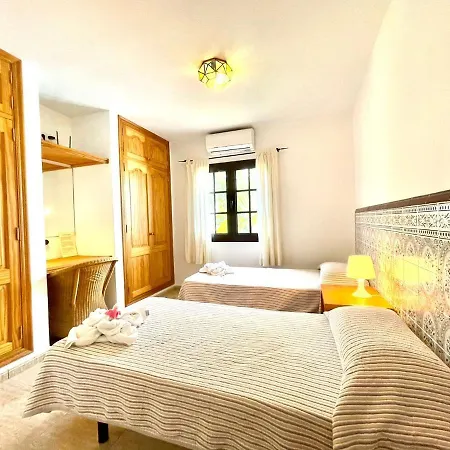 Villa con piscina privada, Wifi, BBQ, en Playa Blanca